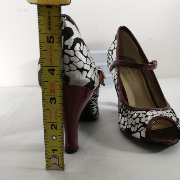 Madden Girl AnimalPrint OpenToe MaryJane heels - Picture 7 of 8